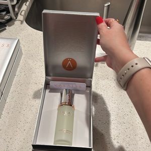 Superior intensive eye serum. Brand new never used.